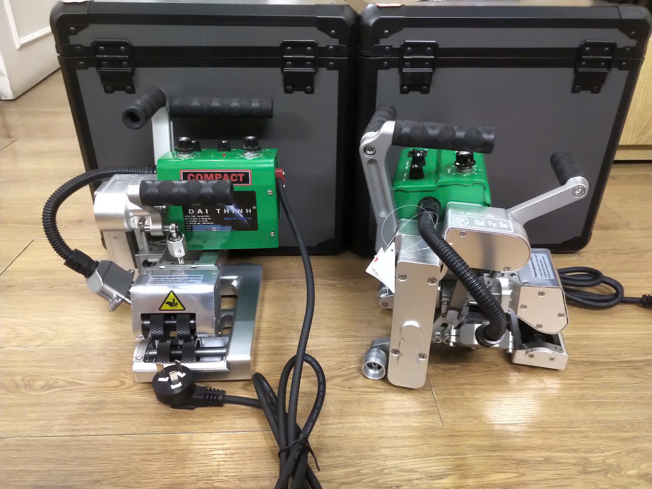 M&aacute;y h&agrave;n bạt nhựa RFT110 chất lượng